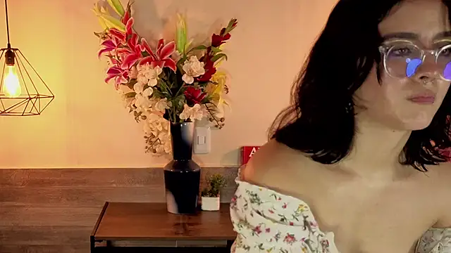 LiLLiAnderson's cam snapshot