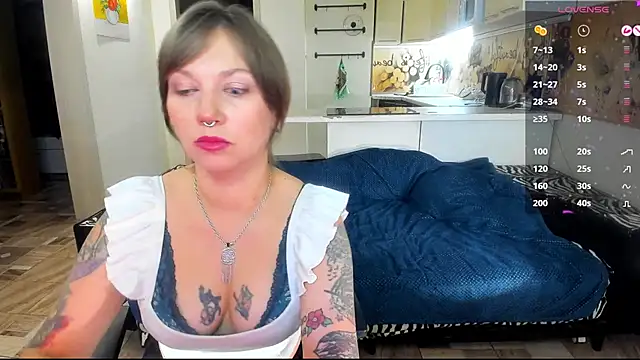 StacyTigerr's cam snapshot