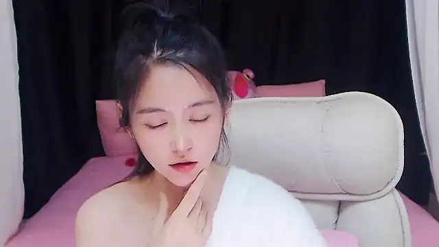 Coco-Sweetie live sex cam