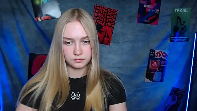 MademoiselleCl's cam snapshot