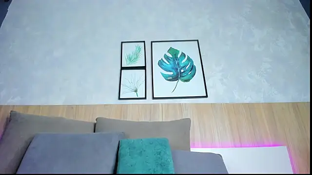 mia_gate's cam snapshot