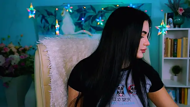 NaomiWilsons's cam snapshot