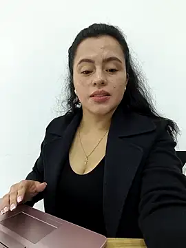 ALEJA__22's cam snapshot