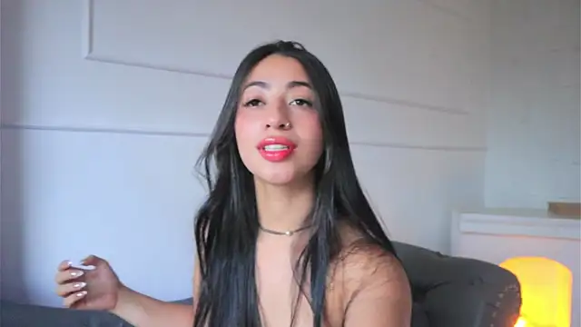 charlotterusso's cam snapshot