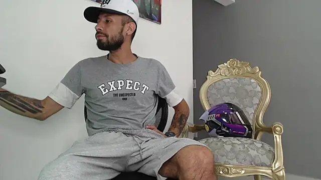 bigdick_monster1 live sex cam