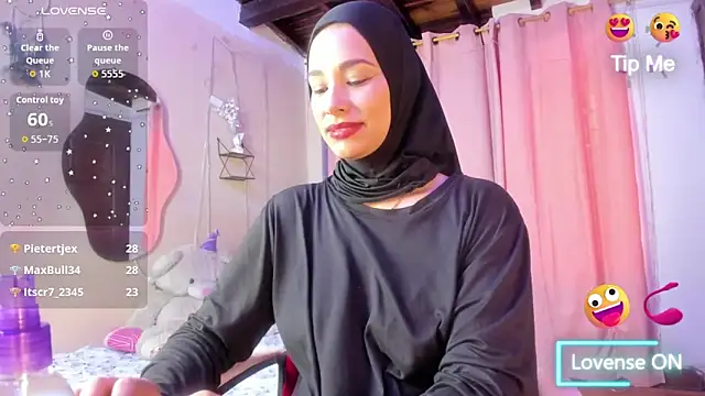 ShanaJamil's cam snapshot