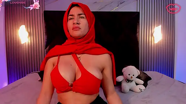 Zafira_Alabi's cam snapshot