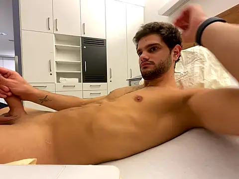 youngboyformommy24 live sex cam