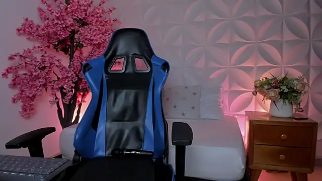 cora_22's cam snapshot