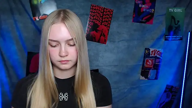 MademoiselleCl's cam snapshot