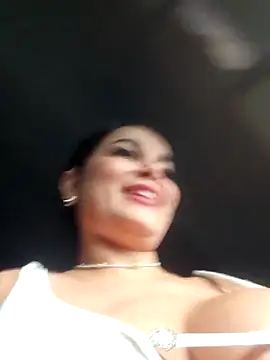 CataleyaRusso's cam snapshot