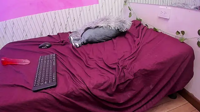 Mia_Tailor_Bms's cam snapshot