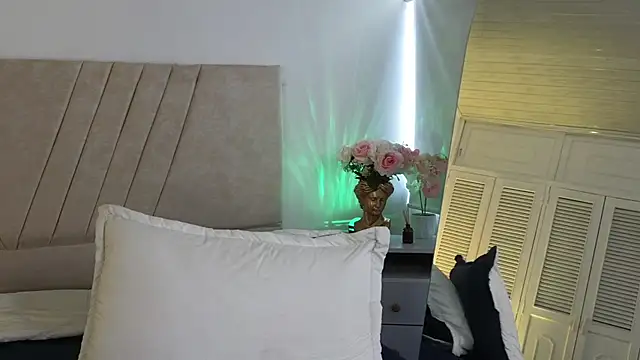 NatashaBlade_'s cam snapshot