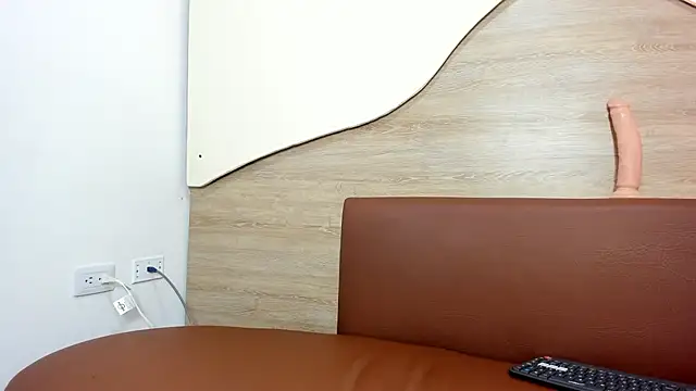 AMARA_BRUNET's cam snapshot