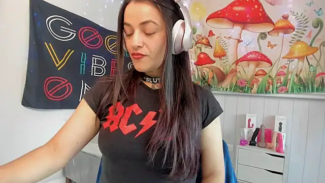 LovelyAzucena's cam snapshot