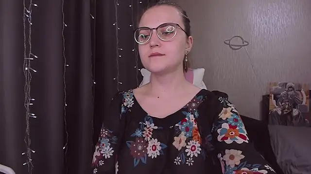 MissBrightShine's cam snapshot