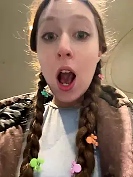 FroggyAnna live sex cam