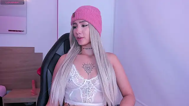 Katta_Martini_'s cam snapshot