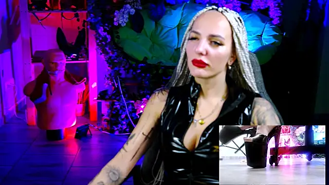 MonicaMaxwel's cam snapshot