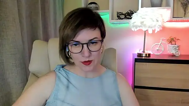 feliziaDesire's cam snapshot