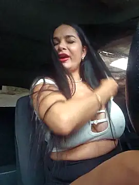 CataleyaRusso's cam snapshot