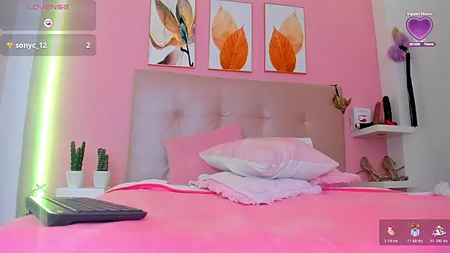 Molly_h0t's cam snapshot