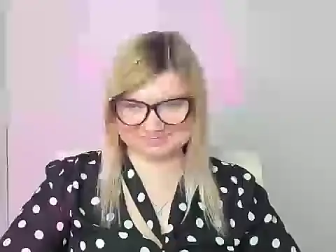 Lola_moree's cam snapshot