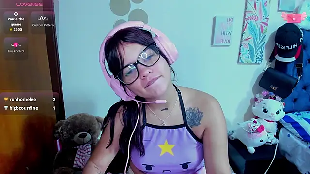 Emma_boo's cam snapshot