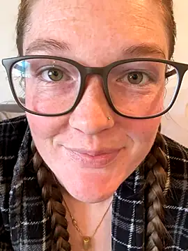 PussiesnCream_'s cam snapshot