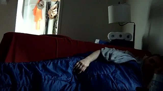 caressonnous's cam snapshot