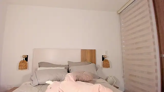 wandathompson_'s cam snapshot