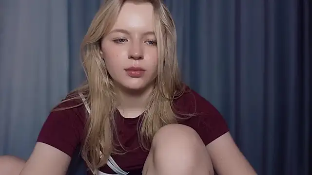 D0llySheep's cam snapshot