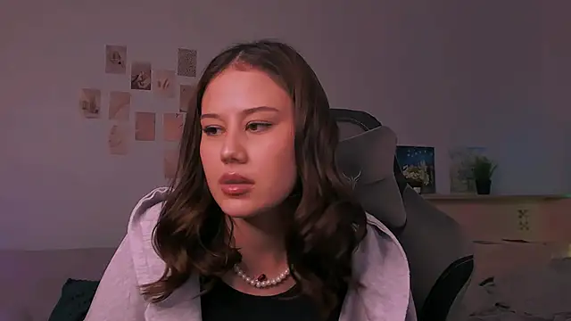 adelle046's cam snapshot