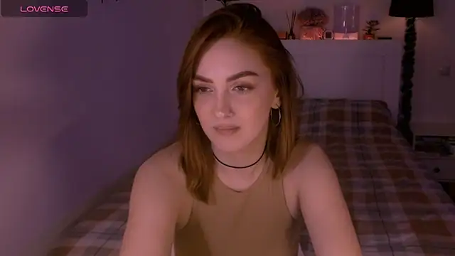 LilyFarey's cam snapshot