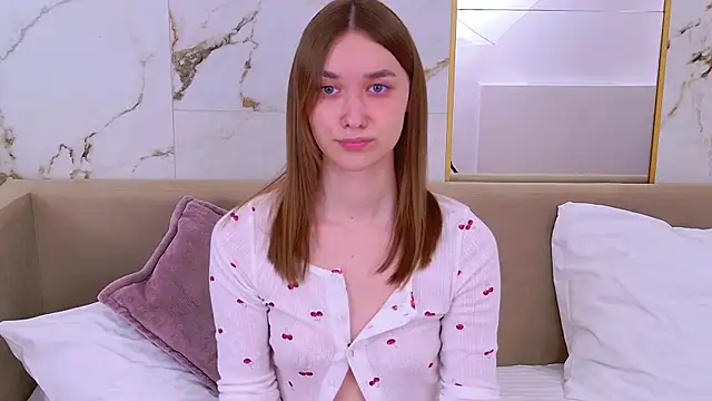 AmadaReine's cam snapshot