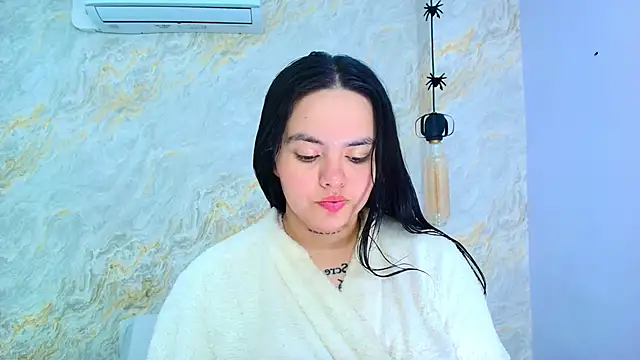 Mia_candy_0's cam snapshot