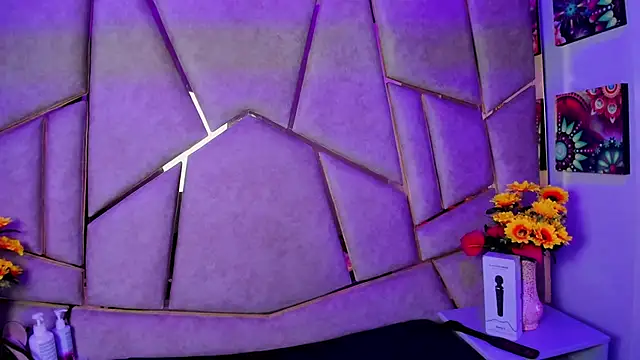 MelanyAss_'s cam snapshot