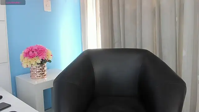 AgathaFiore's cam snapshot