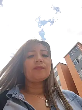 tata_sanz_'s cam snapshot