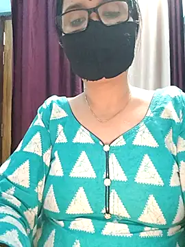 Aishwaryaa_69's cam snapshot