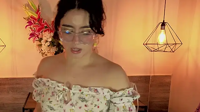 LiLLiAnderson's cam snapshot