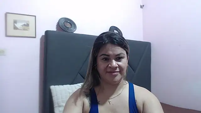 pamela_echeverria's cam snapshot