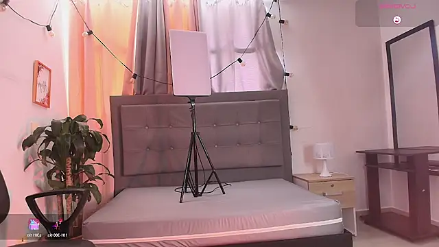 saray_reese's cam snapshot