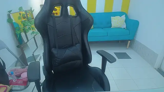 Miagreys1's cam snapshot