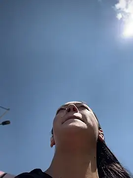 Lia__white live sex cam