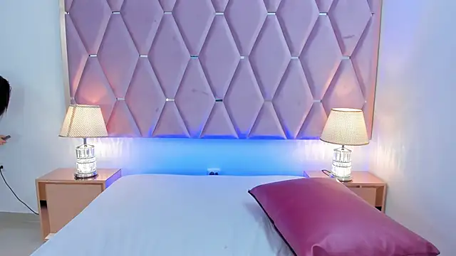 MaskedGirl_'s cam snapshot