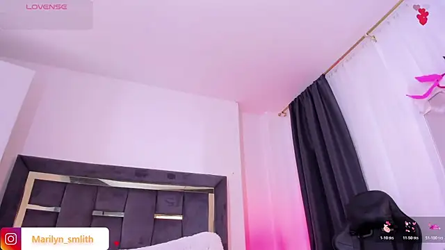 MarilynSmIith live sex cam