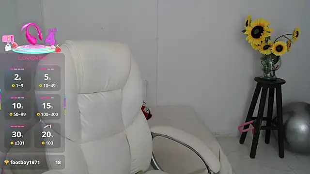 ana_milf's cam snapshot