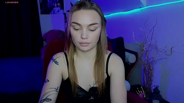 KitsyMoore's cam snapshot