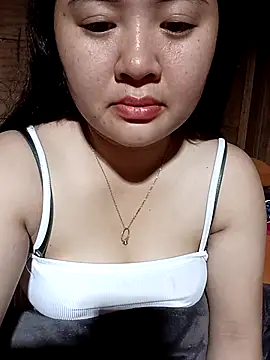 Bee-bgolden live sex cam